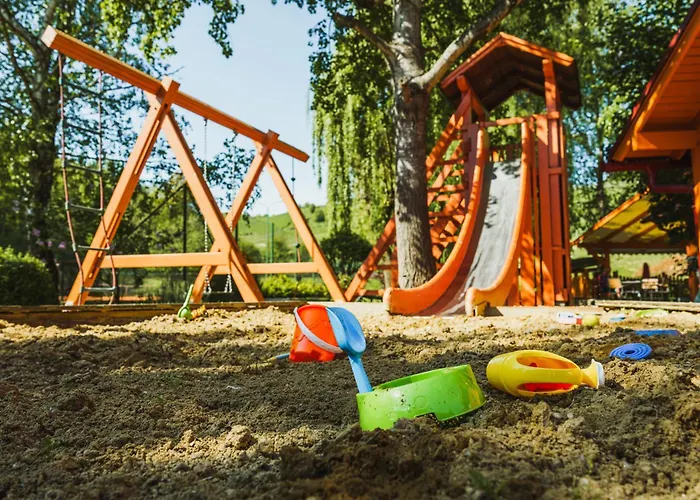 Naturasort 假日公园 4*