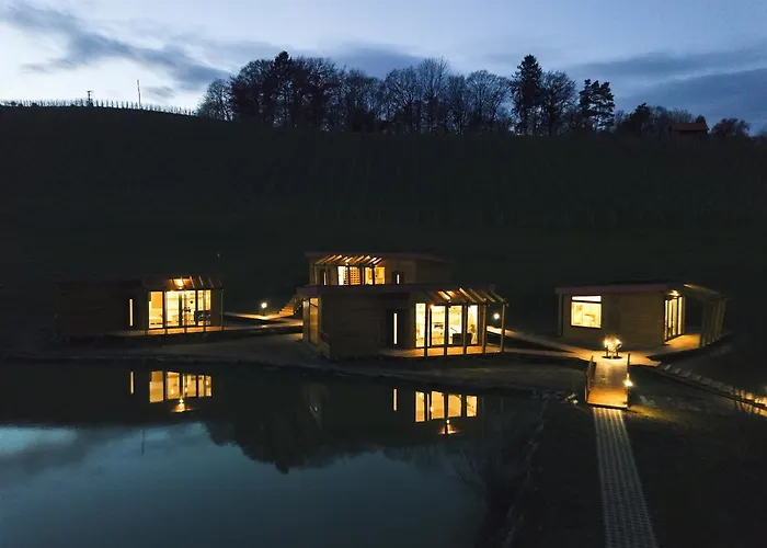 Naturasort 假日公园 4*